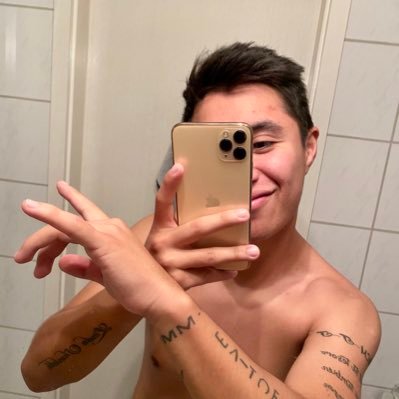 Teffin7's profile picture. Hincha de MU e intento de fanático del más grande, Boquita papá. 3/4 ever & 🇵🇪.