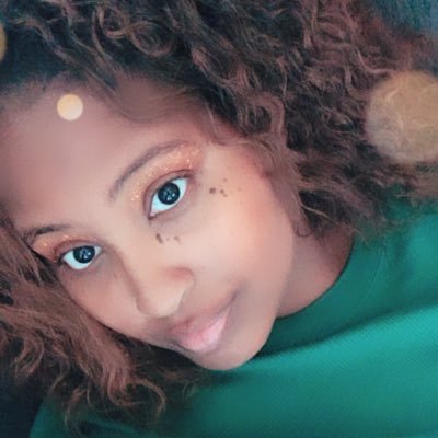 AliciaBellow's profile picture. 