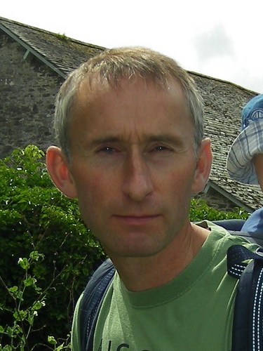 niborskrub's profile picture. The glass is half full