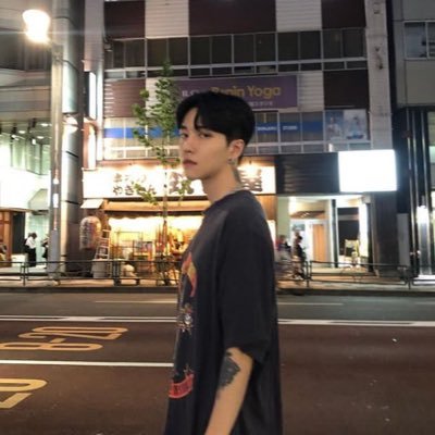 kimhun_k's profile picture. 