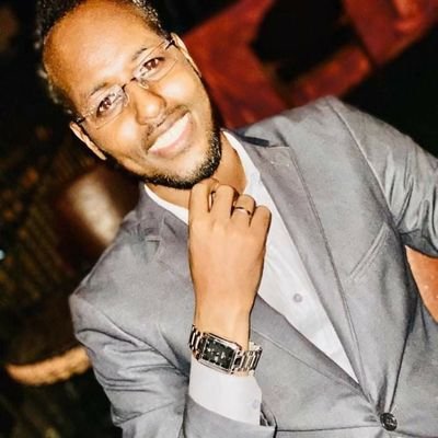 SiraajC's profile picture. Make World Easy