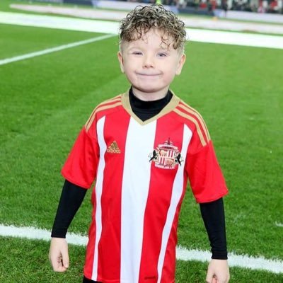 Am a avid Sunderland fan and I was a mascot when Bradley was alive