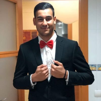 Santa Coloma de Gramanet, 23🧑
Jugador de 3º Catalana en C.F Singuerlin⚽️
Técnico de Sistemas