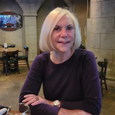 Max28209's profile picture. Love art, good books and bbq. And plants!!!!