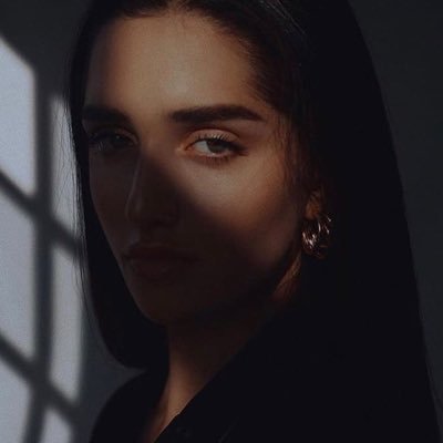 اللي يحب يسوي الخير  لناس لايبخل 🌱