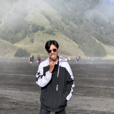 Banss420's profile picture. life like a bat