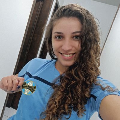 🇪🇪 Gremista
🍻 Me agrado de uma ceva
📲 Empreendedora
🍊 Já achei a metade da minha laranja
🏄🏼‍♀️ Aspirante a surfista
🏖️ Marisqueira da gema