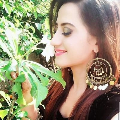#Cricket lover,,
biggest fan of
#hasnaink07
#Alishapanwar
#Rubinadialiak
❤️❤️❤️❤️❤️❤️