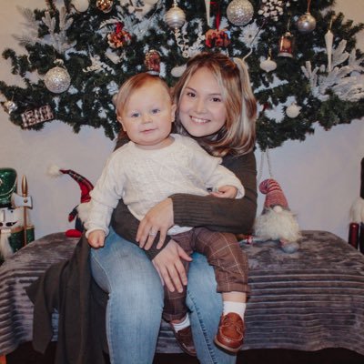 StaciSantos12's profile picture. MCS 💙