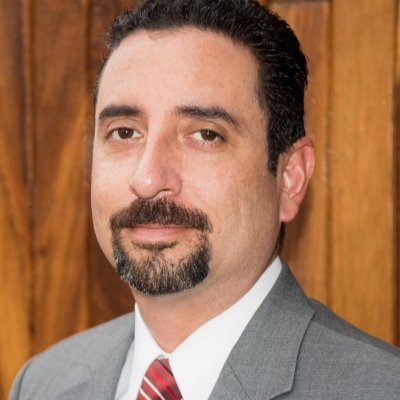 pacoanayav's profile picture. Abogado y docente universitario.