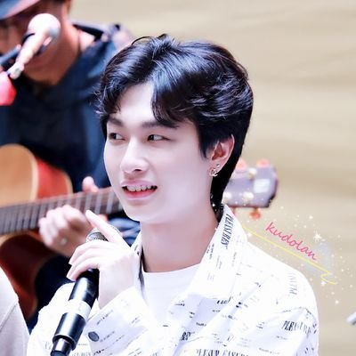 markgun_May's profile picture. 甜橙甜橙
 为呐帕小马打call！冲鸭冲鸭
不期铁粉