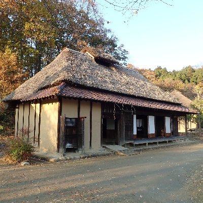 いわき市暮らしの伝承郷は、古民家や民具を展示する野外博物館です。年中行事の再現や伝統芸能の実演など、昔の人々の暮らしを今に伝えています。