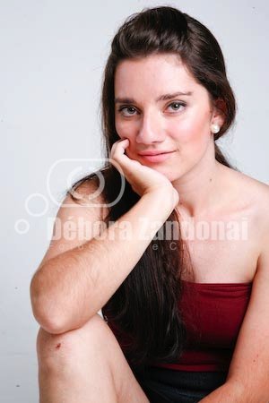 Estudante de Adm, gaúcha, gremista( com muito orgulho)! A maior façanha dessa vida é ser feliz :D