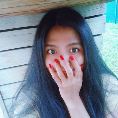 YeeYeeHtun3's profile picture. While sorrow is sleeping!don't awake.