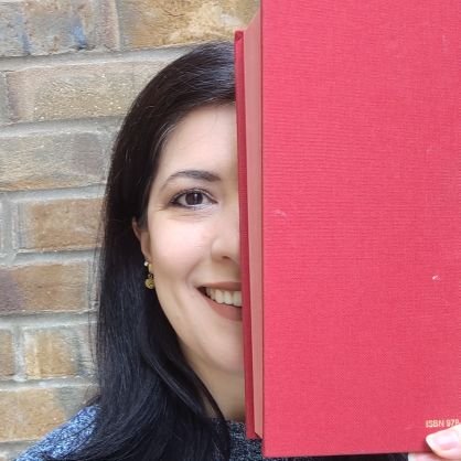 Do Maristela para o mundo! 🇧🇷 Leitora e escritora de histórias felizes 📝 Vencedora do prêmio wattys2021 📚 Mãe do Léo 👣 Esposa do Eduardo ❤️