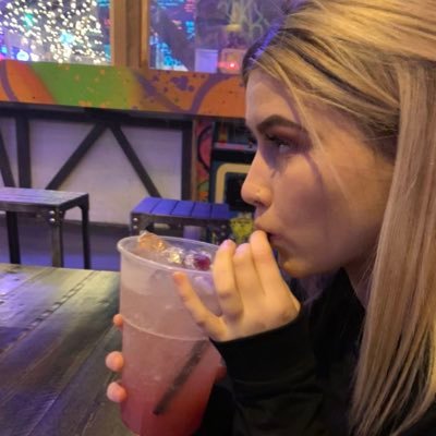 dating men is like ordering pineapple on pizza, it’s just not for me