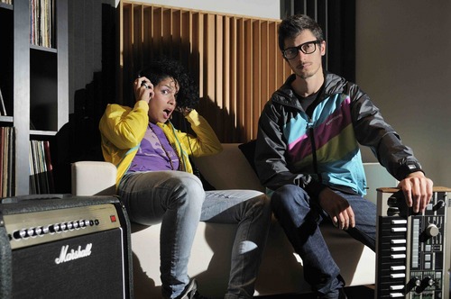 MODULATIONN's profile picture. Modulation un sonido fresco y nuevo con raices new soul- electro- acustico, que no os dejará indiferentes!!
