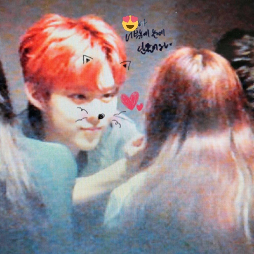 안녕하세요 저는 업텐션 오빠들 데뷔전 팬이구 환희,샤오,우신,고결 오빠를 좀더 아낌니다!!🤗 허니텐 분들 선팔해주세요!! 업텐션 오빠들 좋아하기 시작한날~!(15.08.28) 2차가공🙅🏻♀️로고크롭🙅🏻♀️ (찍수니📷🎥)