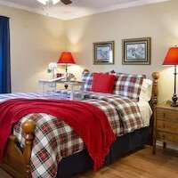 The Farmhouse Cottage is the charming place and has has quaint 3-bedroom 2-bath cottage, fully furnished and farmhouse decorated in the beautiful hills of TN.