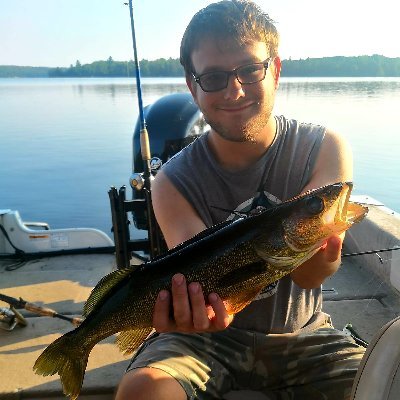 Grad student, sports fan, fisherman, gamer.

#wethenorth #leafsforever #gopackgo