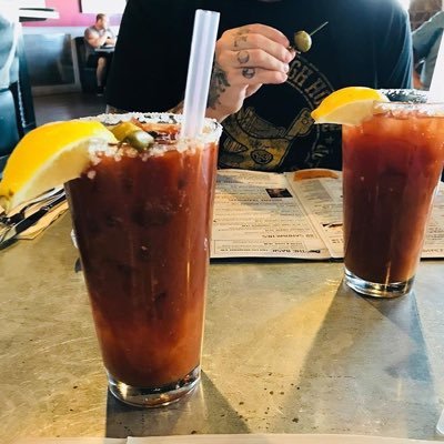 janetmo313's profile picture. if you seriously need me text me 4806056883