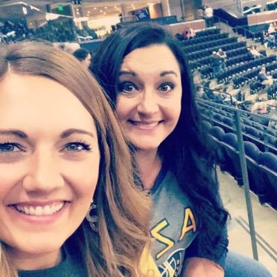 cris81452012's profile picture. 