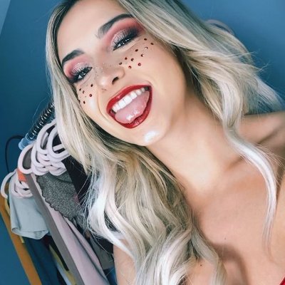 LaurieJGroves's profile picture. talk less, feel more! 🔞 #model I 🖤 people who are open-minded 📧 thesassyyclub@yahoo.com