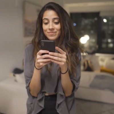 raisazaidi's profile picture. Scrollin’ for nuance. Now @the_lalocal - Formerly amplifying your voice @Axios Entertainment, #AxiosOnHBO, @AJEnglish @AJStream, + teaching thangs @USCAnnenberg