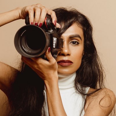 Thar5hika's profile picture. Creator | Director | Story Teller 🎬🎥📸