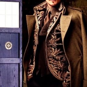 Hopeless wanderer. The man who stops the monsters. If we're being honest, @TARDISEvermore was the one who did the stealing. #Roleplay #Parody #DoctorWho
