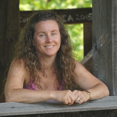 chlarson10's profile picture. 