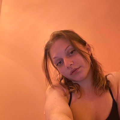 kelsasfuck's profile picture. My toxic trait is getting chipotle after I go grocery shopping