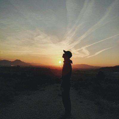 FFDeidara's profile picture. Verrückt, kreativ und  FanFiktion-Autor.