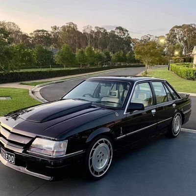 jessevenim's profile picture. cars beers gin coffee fishing golf 👍 xrp