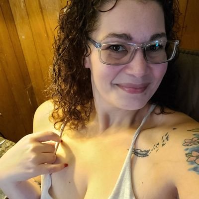 AuttyV's profile picture. 