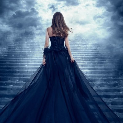 lilyroze13's profile picture. On dit: Le mal l'emporte quand les hommes de bonne volonté gardent les bras croisés et la vente d’armes est un mal nécessaire #LoW