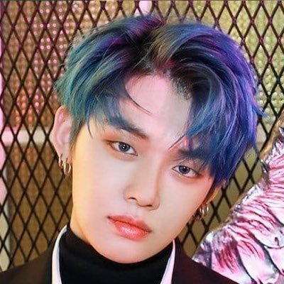 i love kpop and that's on periodt with a hard t at the end :)