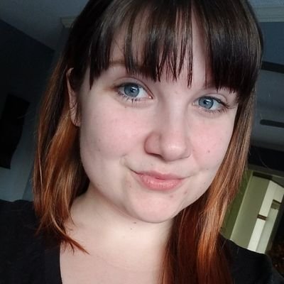 Brittneysarah_'s profile picture. AC, cats.