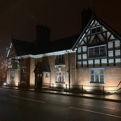 A great locals pub in the small village of Albrighton, Wolverhampton. a great selection of ales, spirits and wines. food served all day.