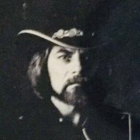 D Holliday (@docholl93233206) 's Twitter Profile