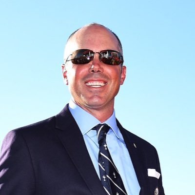 kuchylegionbac2's profile picture. Who cares there’s puck on