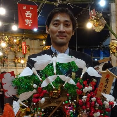 Solution Sales & Evangelist on CC/CRM and Digital Solutions, trying to be a kind of media guy. Spent 3 years in London, UK. Long time Gooner and tennis fan.