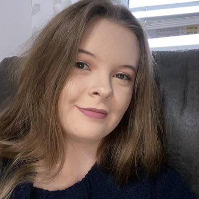 bethanyxowens's profile picture. nostalgia gets the best of me