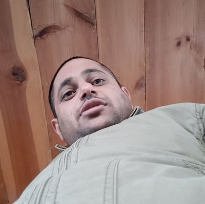 Apple orchard owner and managing service consultant . Technology creating new possibility over the globe. Iam a global citizen, may help people with innovation.