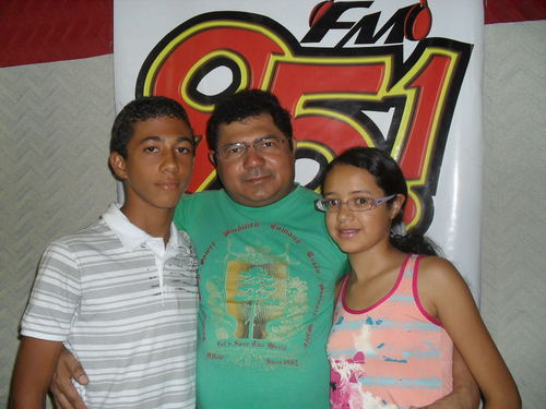 Hessi Ramos - Apresentador do Jornal 95 - Rádio 95.1 Currais Novos, RN, Pedagogo e Pós graduado em Gestão de Pessoas.