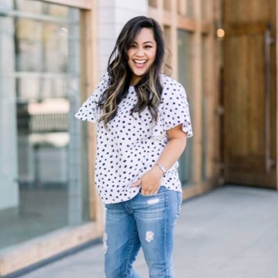CA/HI Wedding + Lifestyle Photographer based in LA | 💜 Adult ARMY | Disney Enthusiast °O° | she/her