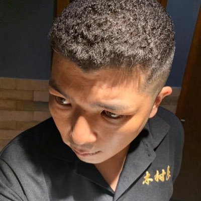 2009年4月からベトナム🇻🇳へ。電気設計事務所、食材店木村屋、焼肉酒房やきまる、牛たん居ZACK 木村屋、土産屋木村屋、ホルモン木村屋、を管理してます。 趣味はお酒と仕事とバイク👍