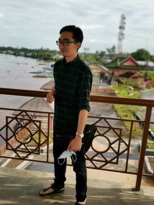 Aleshandro12's profile picture. 24 y.o