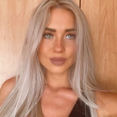 Izzy Phillips | Content Creator | Horse Racing & NFL fan | Contact & more👇🏽