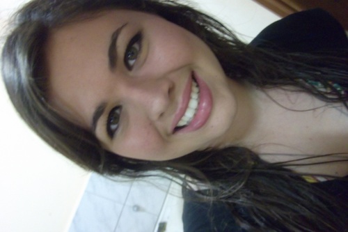 17 anos, Pirajuense de coração, canceriana , palmeirense e dizemos que diferente.